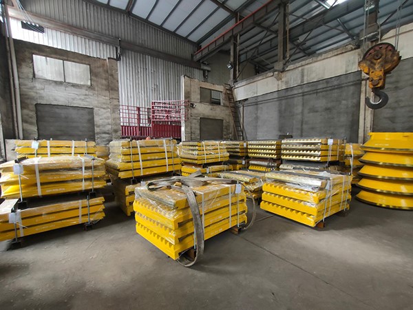 Jaw crusher wear parts from duma are ready to ship Jaw crusher wear parts from duma are ready to ship